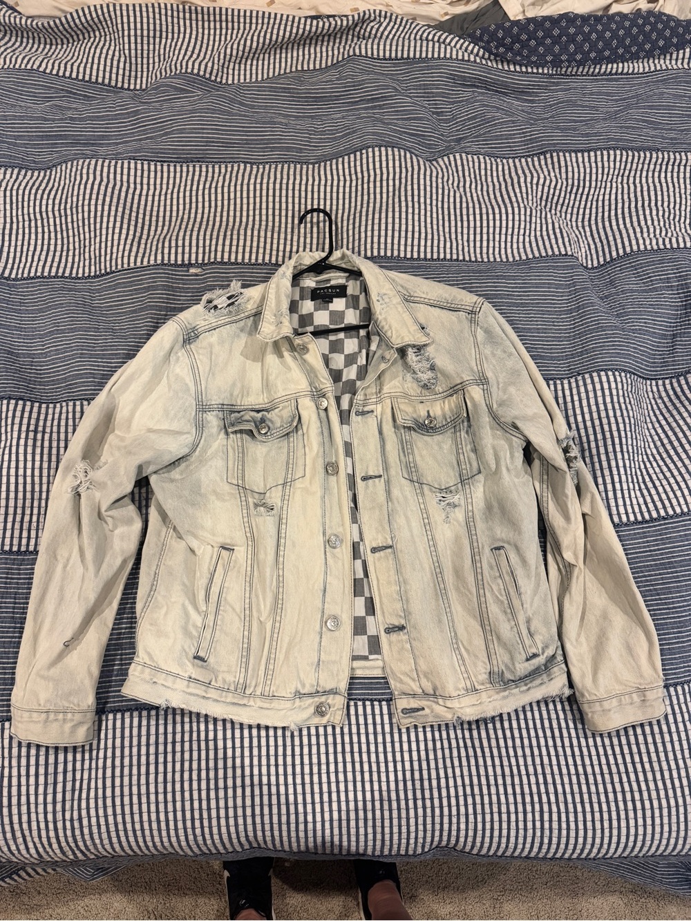 PacSun Light Wash Distressed Denim Jacket